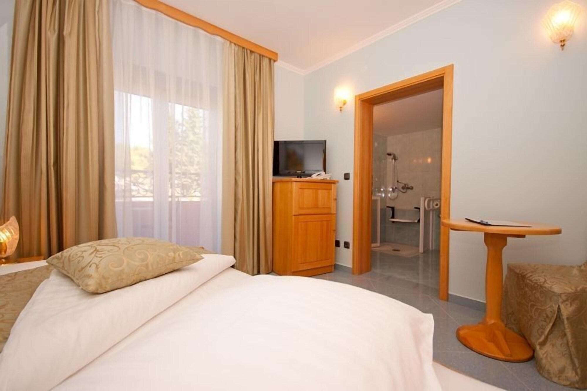 Hotel Miramare Водице Екстериор снимка