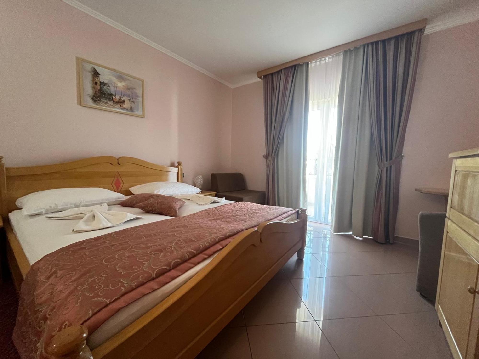 Hotel Miramare Водице Екстериор снимка
