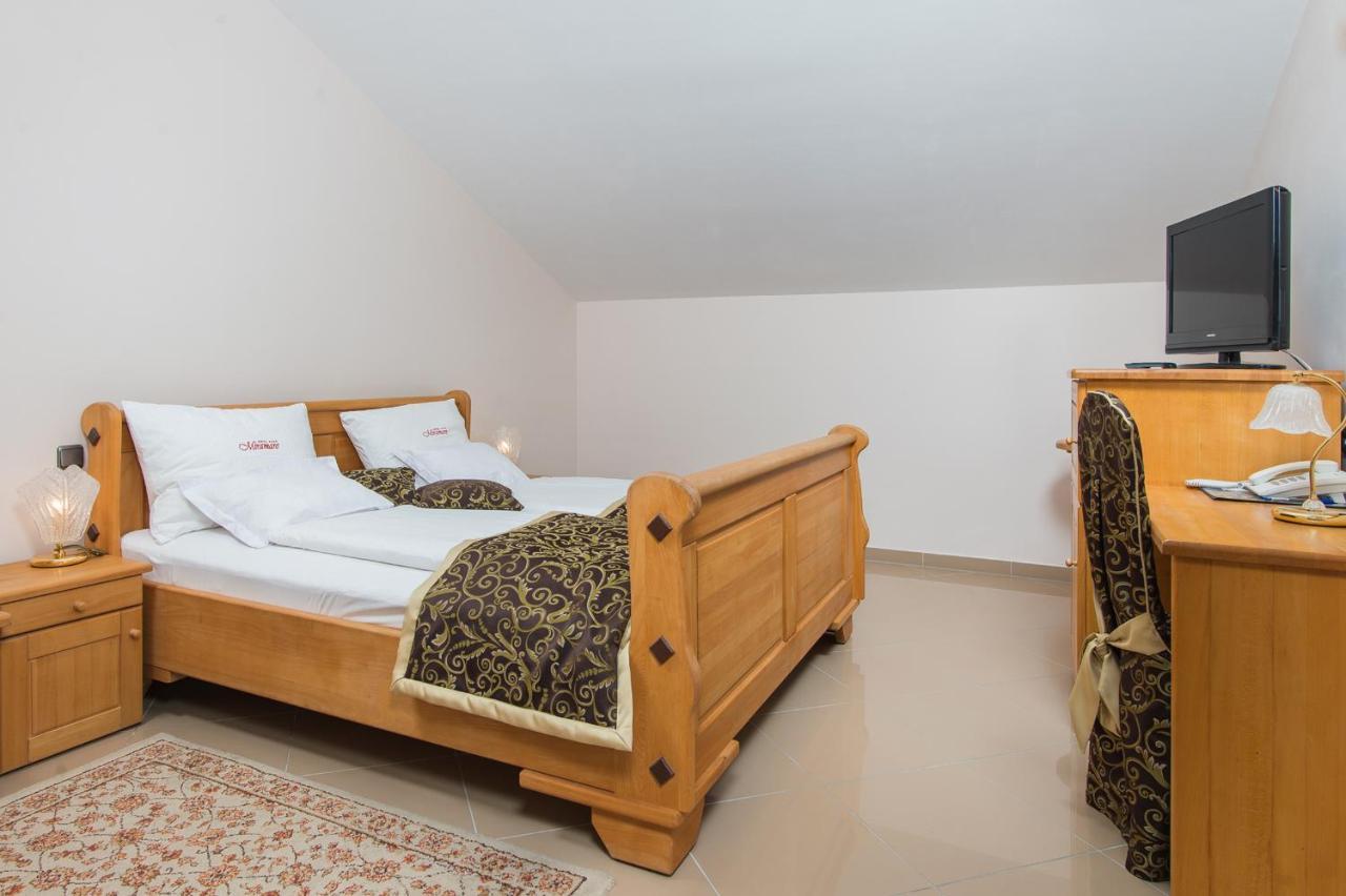 Hotel Miramare Водице Екстериор снимка